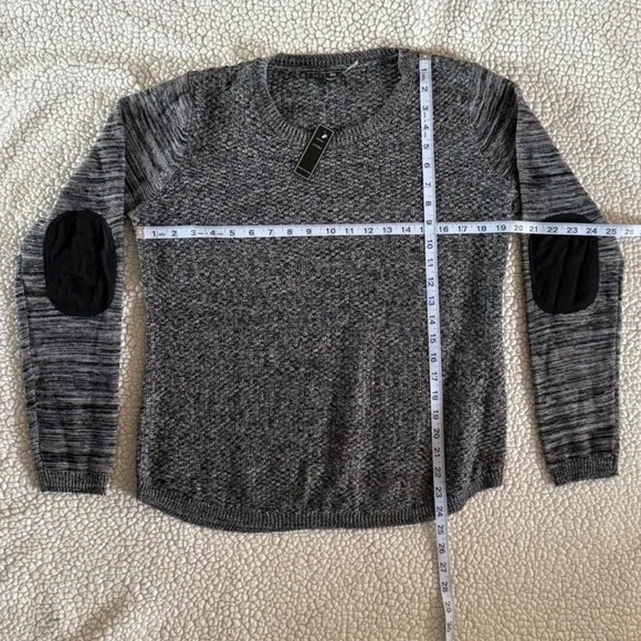 Lety & Me Ariana Gray Black Elbow Patch Knit Sweater Size Large - Picture 9 of 13